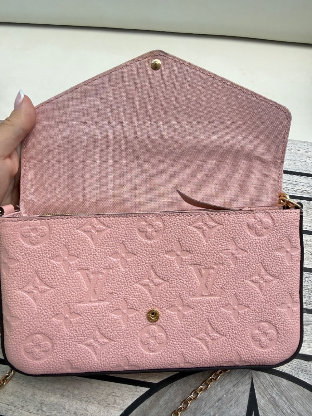 SOLD Louis Vuitton Empreinte Pochette Felicie Chain Wallet Rose Poudre Pre-Owned - Picture 7 of 10